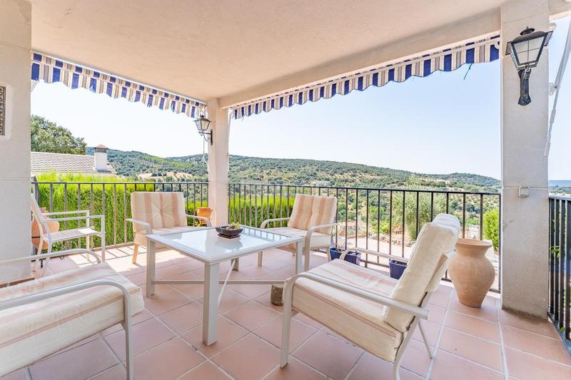 Foto 19d276c4-e69f-4110-b421-7d1293b86208. Chalet avec chauffage parking dans Fuentenovilla