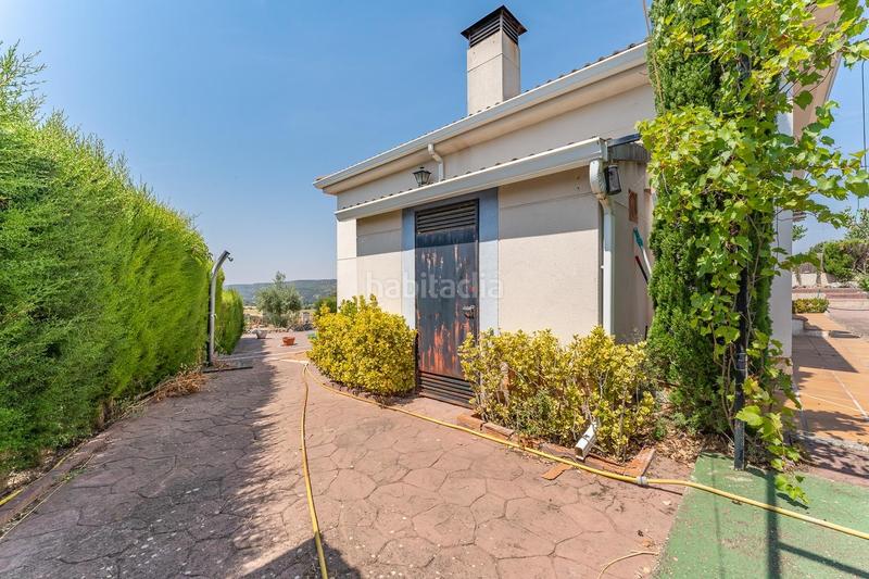 Foto d6f9dd17-7b75-4d9b-b35b-58345f95f576. Chalet avec chauffage parking dans Fuentenovilla