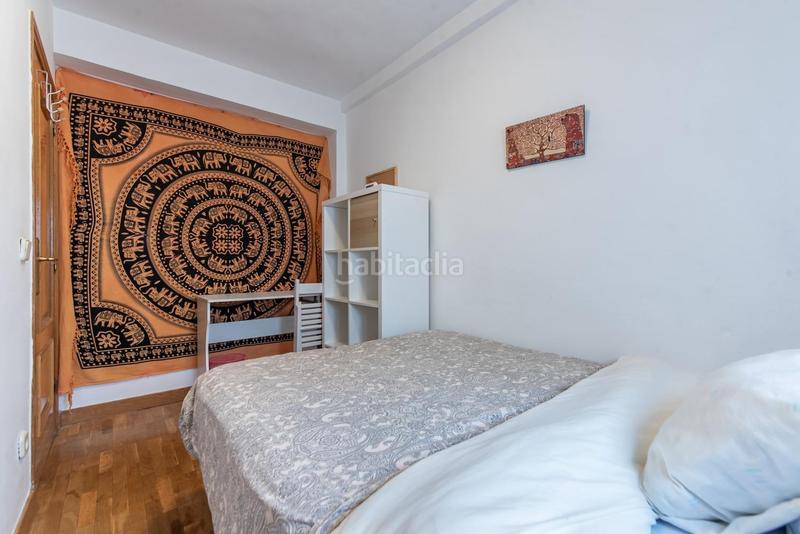 Foto b7a89a72-e3ac-4b77-9a00-dede573c765a. Alquiler piso encantador piso con terraza en calle artajona, en Madrid