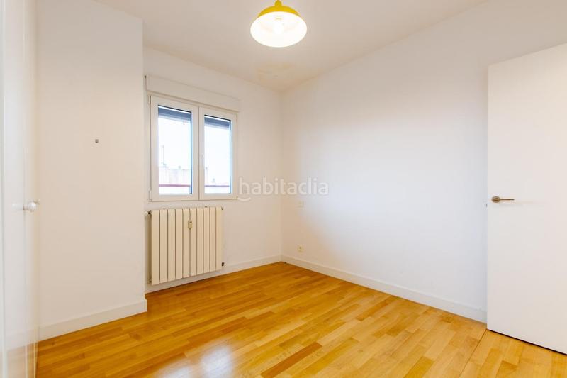 Foto c013db5a-ca7e-40aa-af9b-5a5466605025. Alquiler piso excepcional piso reformado en la calle costa rica en Madrid