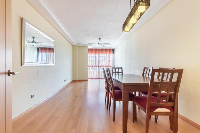 Foto 5320afa7-1b32-4aeb-8ae8-6924f2727e69. Etagenwohnung mit parking in Simancas Madrid