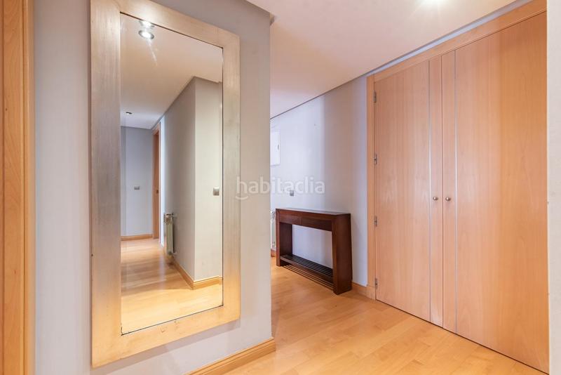 Foto afff2eee-b726-4779-9153-e9d70407a3fd. Etagenwohnung mit parking in Simancas Madrid