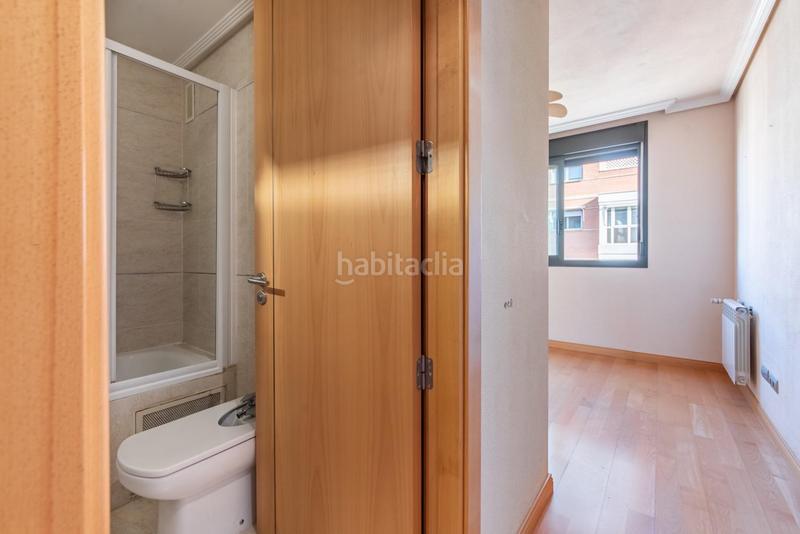 Foto d43883ab-0302-4461-8a8c-bfec4c74e695. Etagenwohnung mit parking in Simancas Madrid