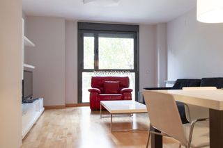 Miete Etagenwohnung  De santa maría de la cabeza. Magnífica vivienda con garaje, trastero y piscina en paseo santa