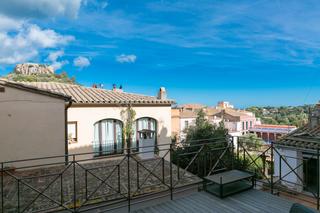 Casa aparellada a Carrer de la concepció pi tató 9. Hermosa casa de pueblo restaurada en el centro de begur