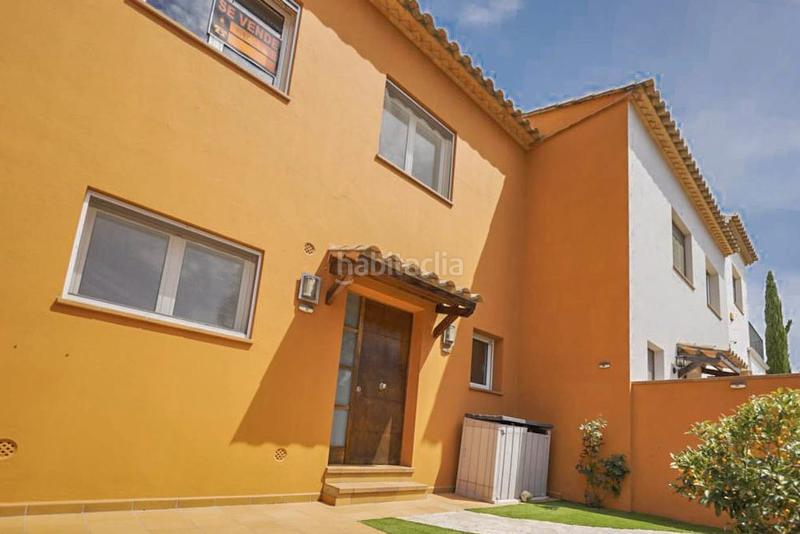 Foto 09505552-194f-4a10-8244-8f61ff940f9b. Casa aparellada a carrer de l'alt camp 28 a Molí de Vent-La Sauleda Palafrugell