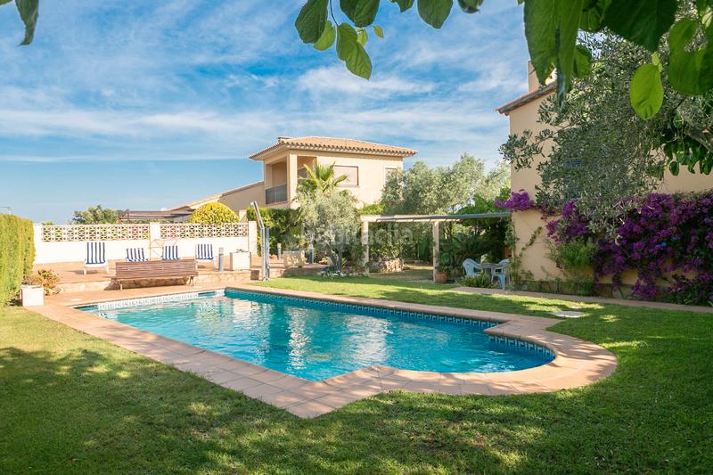 Foto 34b79f6a-c70d-4817-858c-7d54937f0135. Chalet in calle de ramón llull 74 in residencial Begur-esclanyà Begur