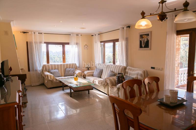 Foto 824af937-fa08-405d-8c50-0399f7ebb3e0. Chalet in calle de ramón llull 74 in residencial Begur-esclanyà Begur