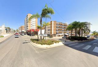 Pis  Avenida de antonio machado. Piso 2 dormitorios a 400 metros playa