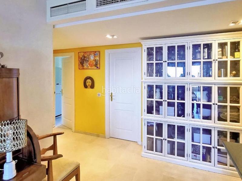 Foto 1c8dc42e-d2f6-496f-8428-639e658efe83. Apartamento fantástico apartamento en esquina con vistas impresionantes al mar, en Calahonda. en Mijas