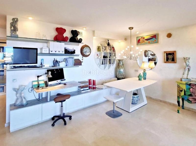 Foto 1f942f17-8b3c-4ae6-8a76-31975cd59ea8. Apartamento fantástico apartamento en esquina con vistas impresionantes al mar, en Calahonda. en Mijas