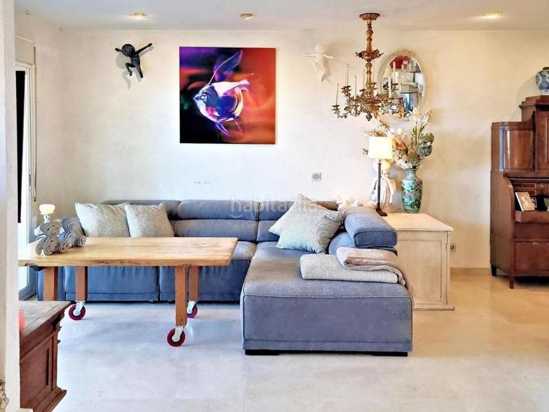 Foto 49c98569-2501-4722-9e81-6820d42d75fe. Apartamento fantástico apartamento en esquina con vistas impresionantes al mar, en Calahonda. en Mijas