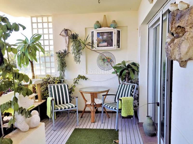 Foto 53e30a1f-b071-4e25-8964-1694f3b61b2e. Apartamento fantástico apartamento en esquina con vistas impresionantes al mar, en Calahonda. en Mijas