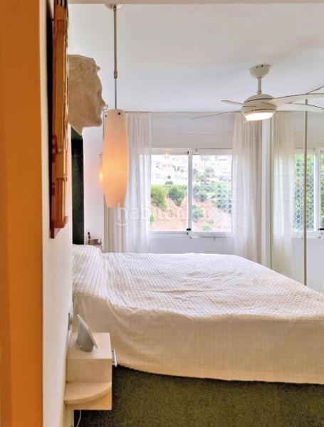 Foto 9bdd97f2-7266-4cd5-bdca-76a030531b6c. Apartamento fantástico apartamento en esquina con vistas impresionantes al mar, en Calahonda. en Mijas