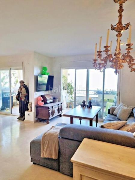 Foto f50403be-d575-4a7d-a2d5-abe003244dd1. Apartamento fantástico apartamento en esquina con vistas impresionantes al mar, en Calahonda. en Mijas
