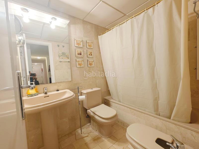 Foto 0eea878b-8e02-4558-abb8-ac45ad2f6135. Rent flat with parking in Las Gaviotas - Carvajal Fuengirola