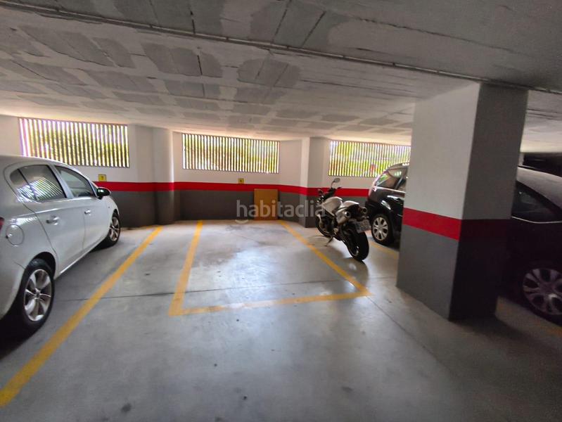 Foto 11ceab58-1f53-40cc-873f-772eb7f691f8. Apartament amb aparcament piscina a Los Boliches Fuengirola