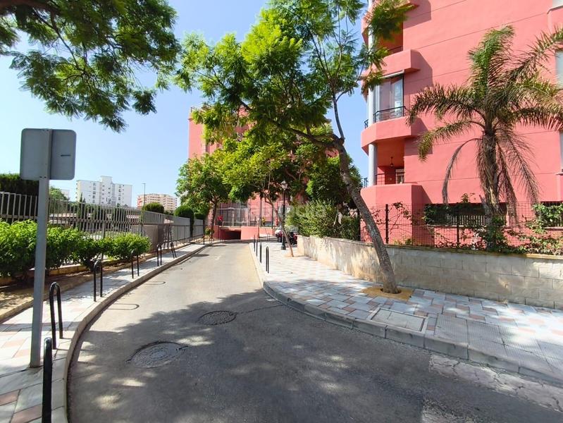 Foto 3837554c-9047-4519-b606-33fa58f1b5f6. Apartament amb aparcament piscina a Los Boliches Fuengirola