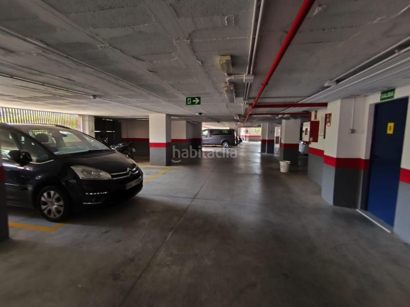 Foto 9bacf95e-bfa0-4557-a06d-2f640335106d. Apartament amb aparcament piscina a Los Boliches Fuengirola