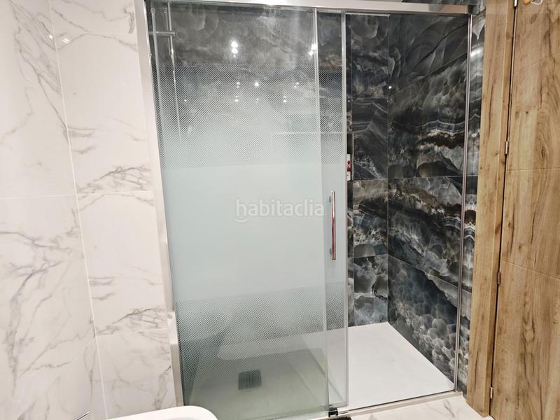Foto 111f097a-2f1a-4481-8733-ddd2f0862225. Alquiler planta baja alquiler temporada piso 2 dormitorios, 1 baño, terraza con vistas, piscina y garaje costa en Mijas