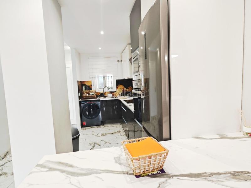 Foto 7013e468-6c8d-4432-afdd-59226b2fd3be. Alquiler planta baja alquiler temporada piso 2 dormitorios, 1 baño, terraza con vistas, piscina y garaje costa en Mijas