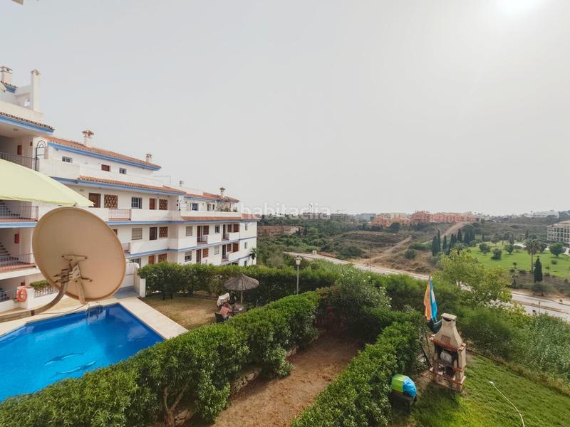Foto 7136977d-2c1b-4179-b74a-2f78ffbce0d9. Alquiler planta baja alquiler temporada piso 2 dormitorios, 1 baño, terraza con vistas, piscina y garaje costa en Mijas