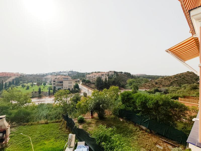 Foto fad27442-55a1-4350-9a5e-45d705542c7a. Alquiler planta baja alquiler temporada piso 2 dormitorios, 1 baño, terraza con vistas, piscina y garaje costa en Mijas