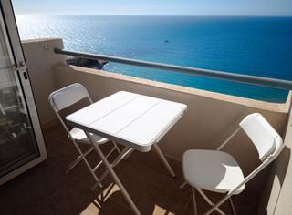 Estudi  Paseo marítimo rey de españa. Estudio con vistas panorámicas al mar en primera línea de playa.
