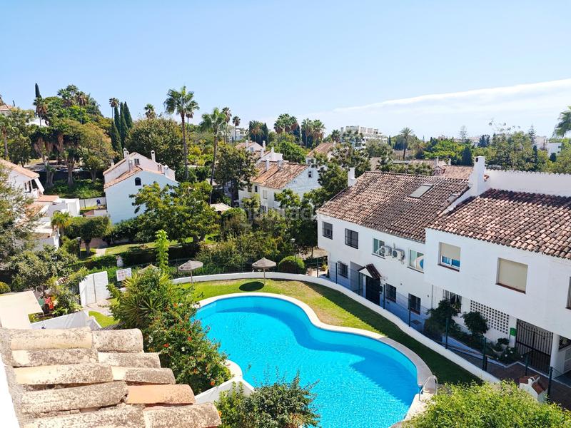 Foto 0557312d-c793-4467-8ac1-cadc37ac427f. Alquiler casa adosada alquiler de temporada , adosado centrico con parking y piscina en Marbella