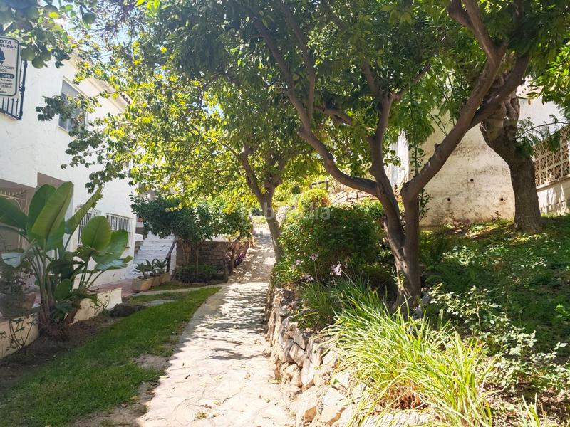 Foto 9339f08c-ff74-441f-88e7-3bbfec74a1a9. Alquiler casa adosada alquiler de temporada , adosado centrico con parking y piscina en Marbella