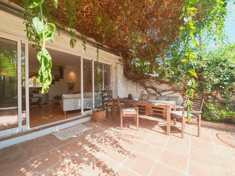 Foto 9fad7504-b0ef-46fc-af4a-67bfa2aa0119. Alquiler casa adosada alquiler de temporada , adosado centrico con parking y piscina en Marbella
