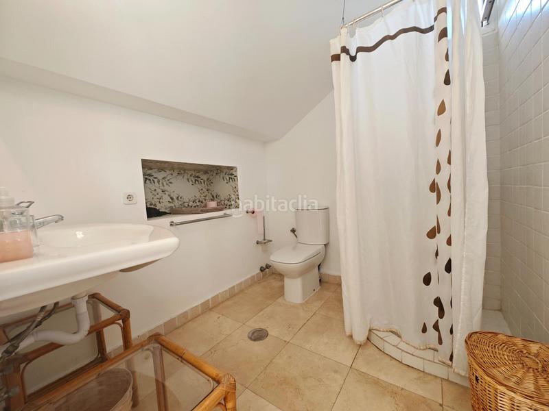 Foto b5e1c859-f15a-40cd-a47f-f9a444f79113. Alquiler casa adosada alquiler de temporada , adosado centrico con parking y piscina en Marbella