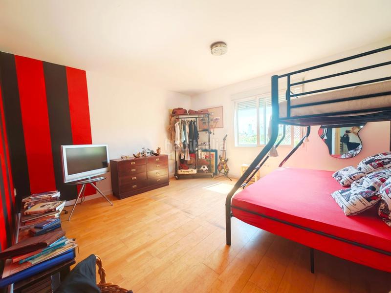 Foto c3f350b2-08d1-407f-996c-f7b2c54c8657. Alquiler casa adosada alquiler de temporada , adosado centrico con parking y piscina en Marbella