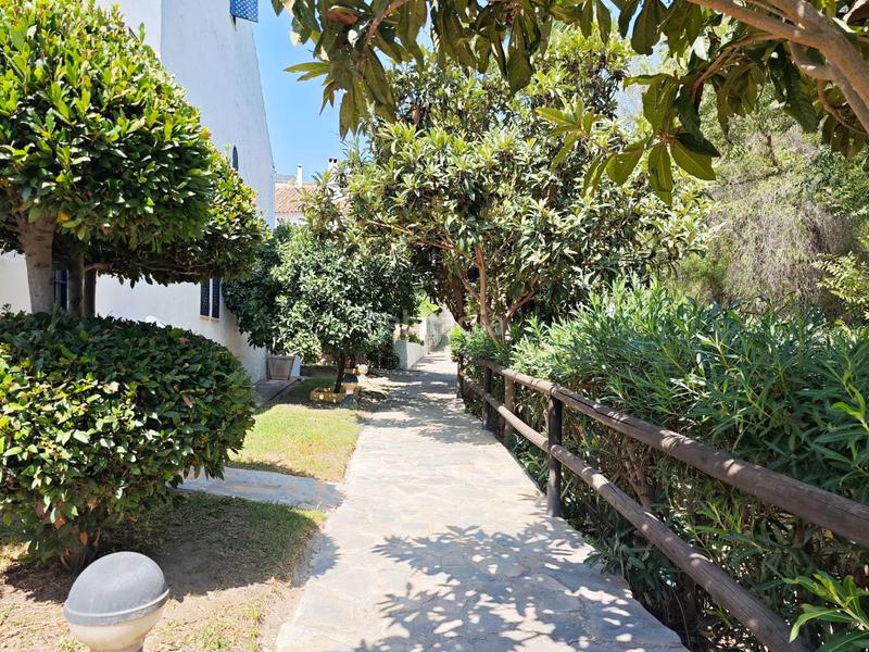 Foto d437e9b2-de54-4bbe-9c68-4d860e24a274. Alquiler casa adosada alquiler de temporada , adosado centrico con parking y piscina en Marbella