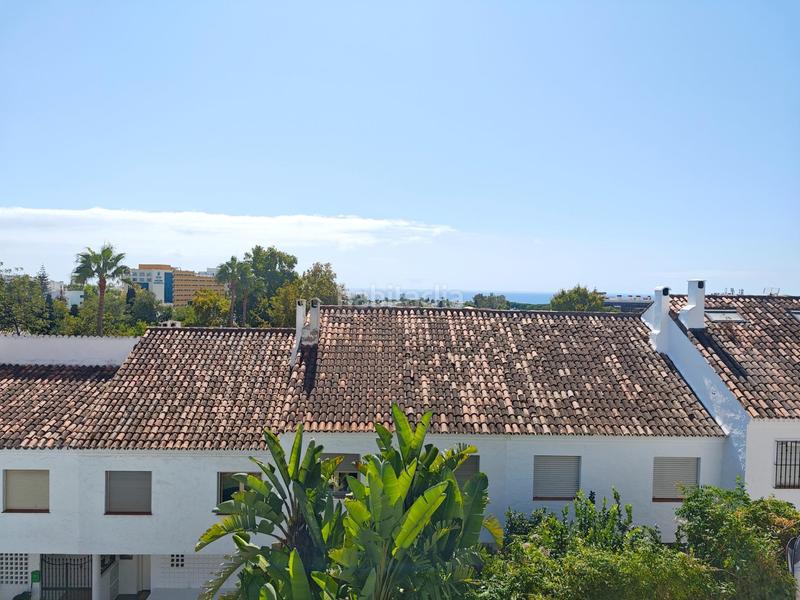 Foto e8a24e55-c0f9-40f6-ab16-8a01e7e66985. Alquiler casa adosada alquiler de temporada , adosado centrico con parking y piscina en Marbella