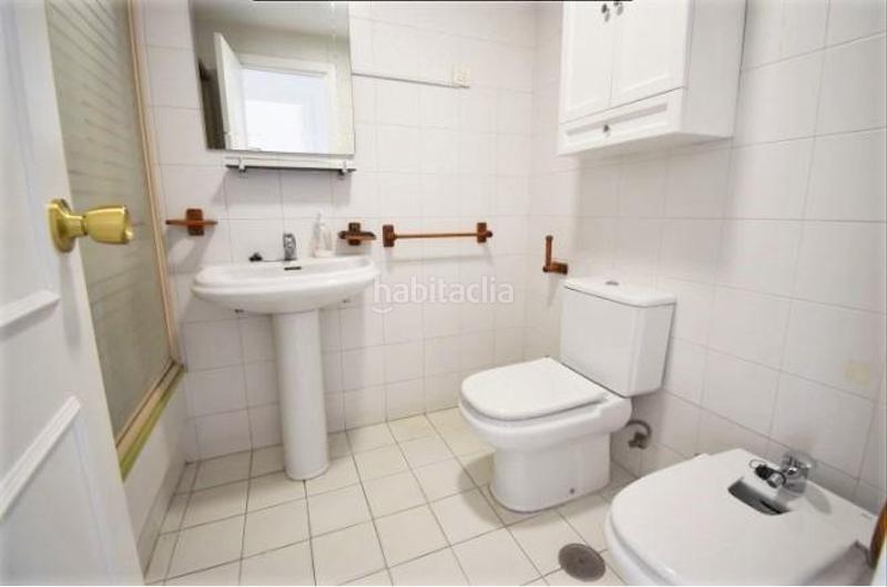 Foto 86f979b7-ed42-49e1-8481-0cc25fc1327f. Alquiler piso alquiler miramar 4 dormitorios y 2 baños en Fuengirola