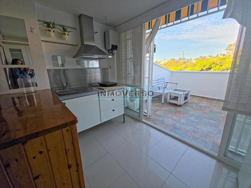 Foto c7932c01-fb46-41b7-a318-bfa421dcfb5d. Apartament amb aparcament piscina a Nueva Torrequebrada Benalmádena