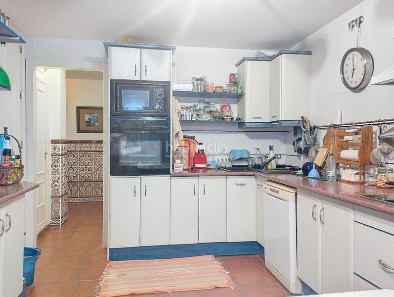 Foto a4201367-1167-42ac-9100-71c51e36f17c. Casa adossada amb aparcament a Centro ciudad Fuengirola