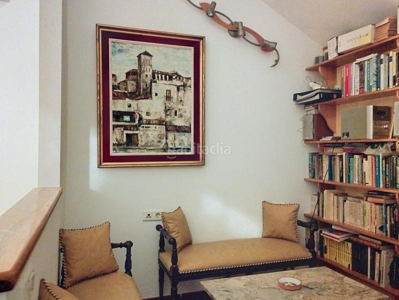 Foto c3a0e731-359b-4573-b01a-2aa24ea2eb94. Casa adossada amb aparcament a Centro ciudad Fuengirola