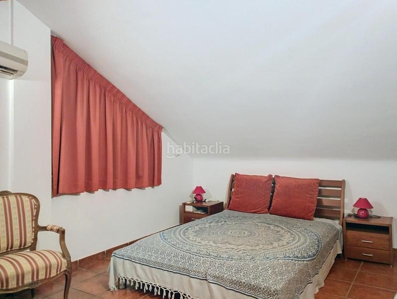 Foto f53f3a45-7415-4444-9af2-514b6b344554. Casa adossada amb aparcament a Centro ciudad Fuengirola