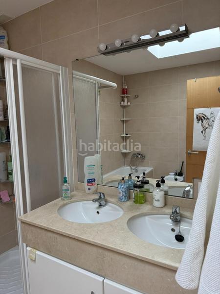 Foto cf98a340-8f09-4ebf-9c0e-989d2f47f8d5. Chalet avec parking piscine dans Coín