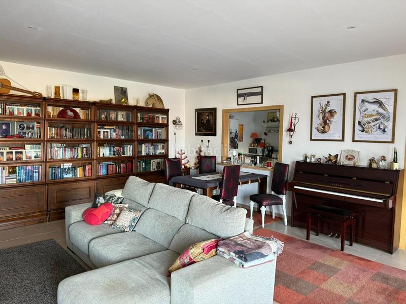 Foto f2135f88-d4c9-4737-959f-28063de324c9. Chalet avec parking piscine dans Coín