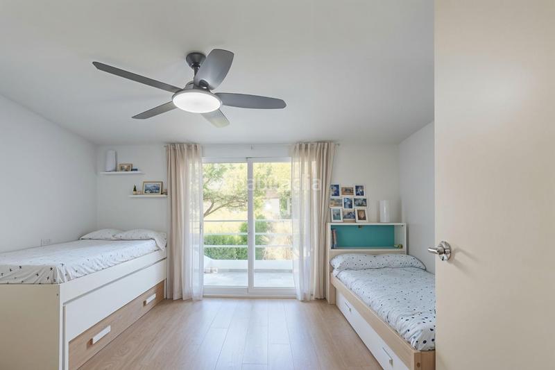 Foto 3c966e26-4cda-4c5b-b84d-fb5ce52b6a68. Maison jumelée avec parking piscine dans Torremuelle Benalmádena