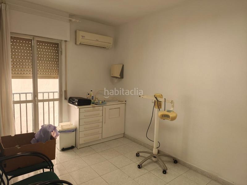 Foto d0ea8dbe-67bf-499c-9510-e5858248a9c7. Apartment with heating in Puerto Deportivo Fuengirola