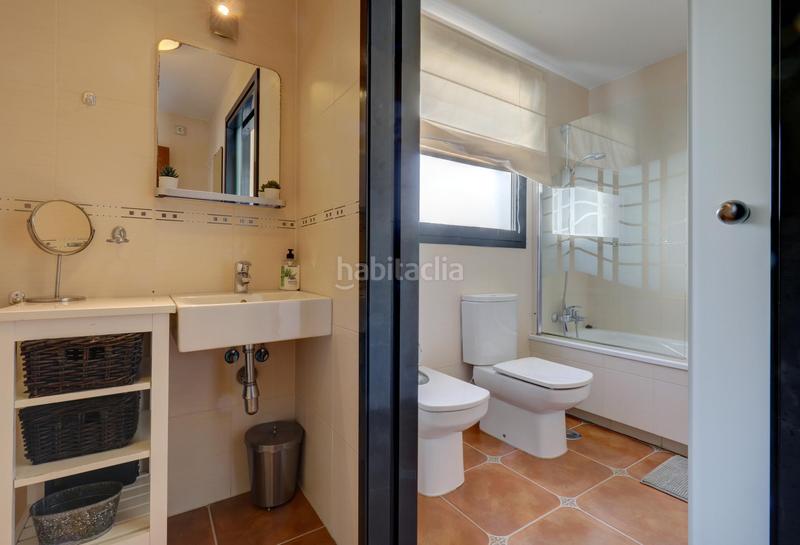 Foto b204ed03-82c1-4c34-bb2e-5c0e24e739af. Xalet amb aparcament piscina a Solymar Benalmádena