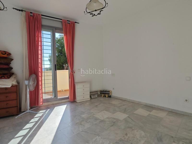 Foto 634c941b-9502-4b29-bf03-4f03842a1996. Maison jumelée avec chauffage parking piscine dans Torreblanca del Sol Fuengirola