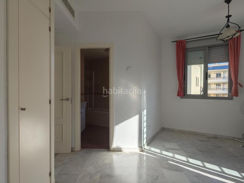 Foto bb20bc90-ad5b-4ce5-aab5-58aa806e9e45. Maison jumelée avec chauffage parking piscine dans Torreblanca del Sol Fuengirola