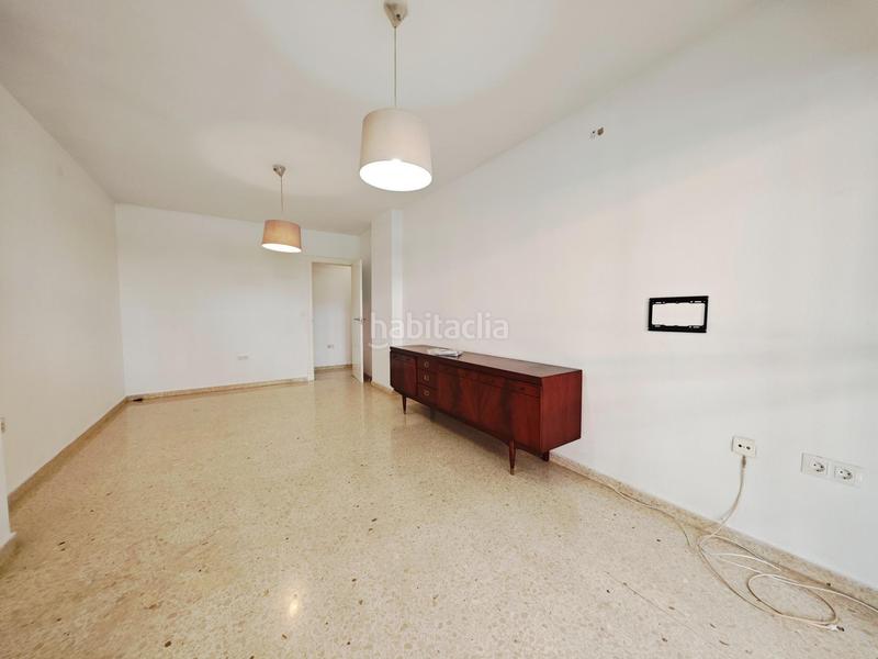 Foto 73ae535c-1b7f-47e1-bfed-4acefb95274d. Lloguer pis amb calefacció aparcament a Puerto Deportivo Fuengirola