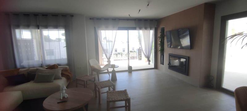 Foto 4c63b63a-bf06-42cb-a9ea-9aaf0c7c0253. Maison jumelée avec chauffage parking piscine dans Mijas pueblo Mijas