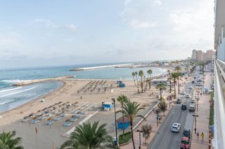 Location Studio à Paseo paseo marítimo rey de españa 54. Alquiler temporada estudio frontal al mar en centro fuengirola